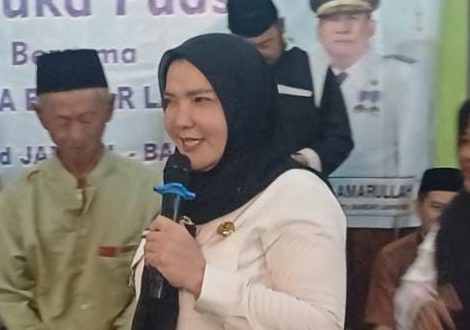 Safari Ramadan, Wali Kota Bandar Lampung Salurkan Bantuan Rp50 Juta untuk Masjid Al Barokah