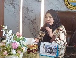 Lagi, Walikota Eva Salurkan Bansos Warga Terdampak Musibah