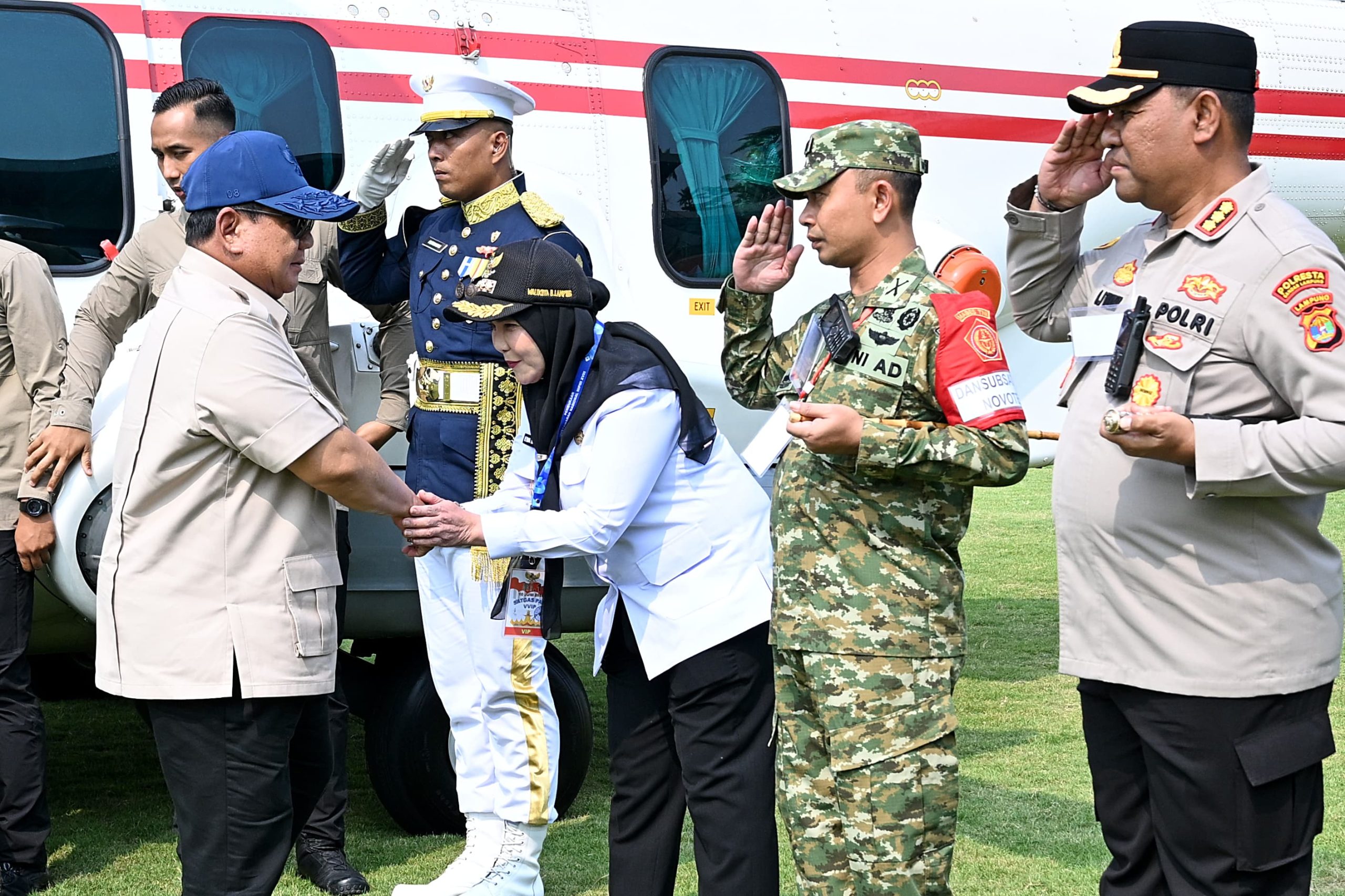 Walikota Bunda Eva Sambut, Kedatangan Presiden Prabowo