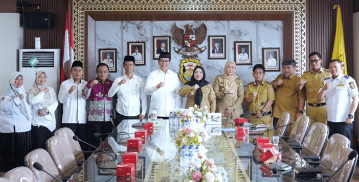 Walikota Eva Gandeng UIN RIL, Mahasiswa KKN Akan Bantu Penataan Pesisir dan Program Biopori
